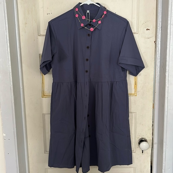 Brand new dress with collar and matching necklace - Picture 1 of 3